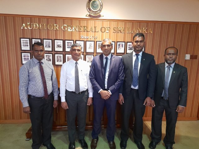meeting with maldives auditor general
